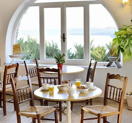 Pelican Mykonos Town